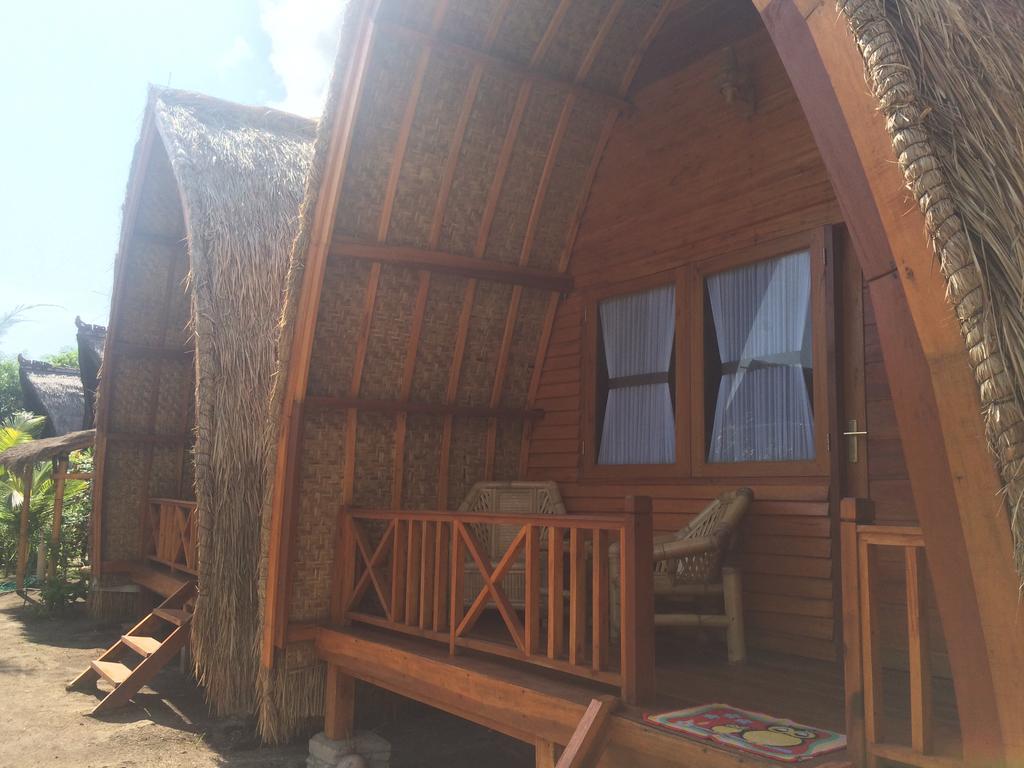 Damai Bungalows Gili Air Exteriör bild